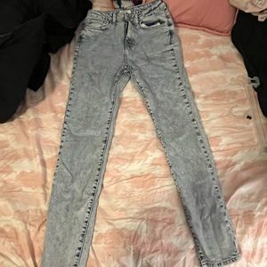 BRINDLE JEANS SIZE 6